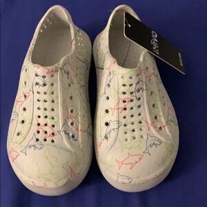 Boys shoes